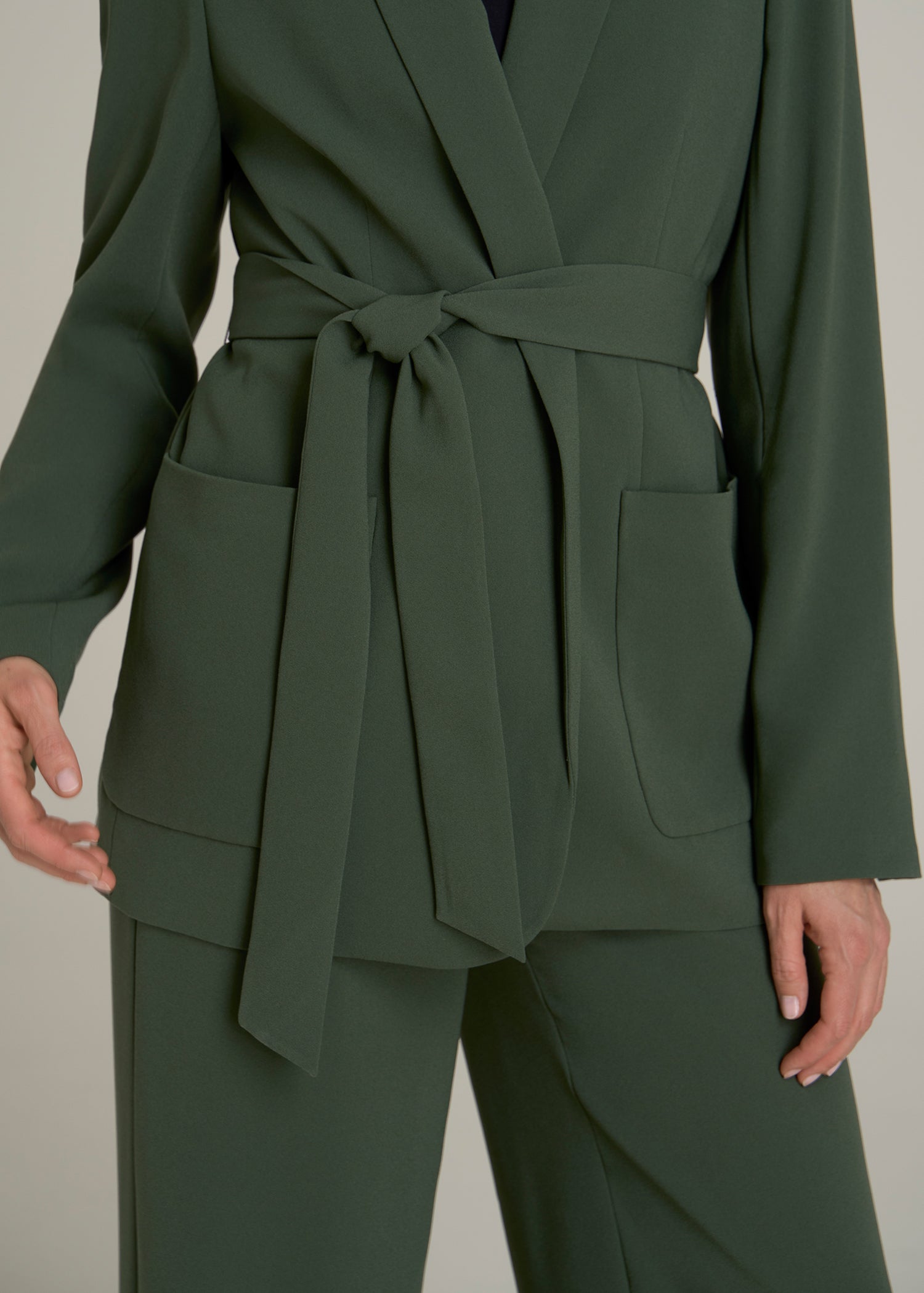 American-Tall-Women-Crepe-Wrap-Blazer-Climbing-Ivy-Detail