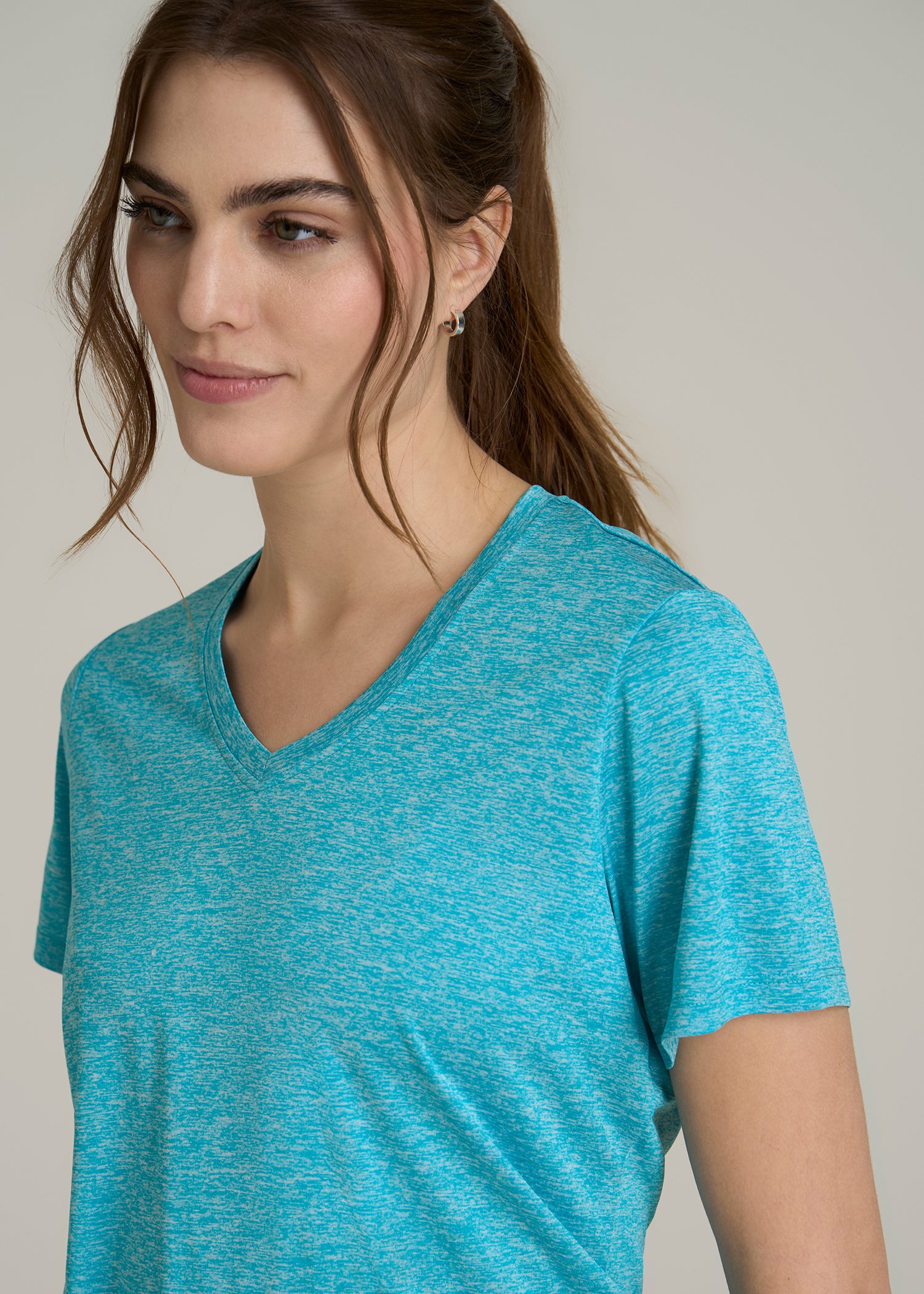 American-Tall-Women-short-sleeve-active-v-neck-tee-Scuba-Blue-Mix-Detail